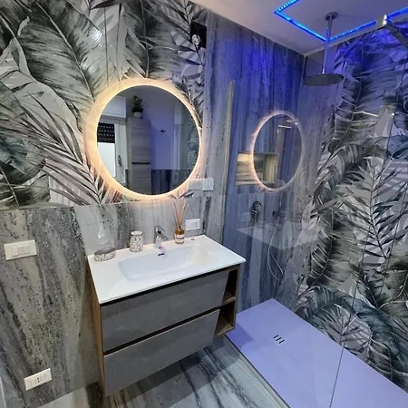 Luxury Centro Storico Apartment *