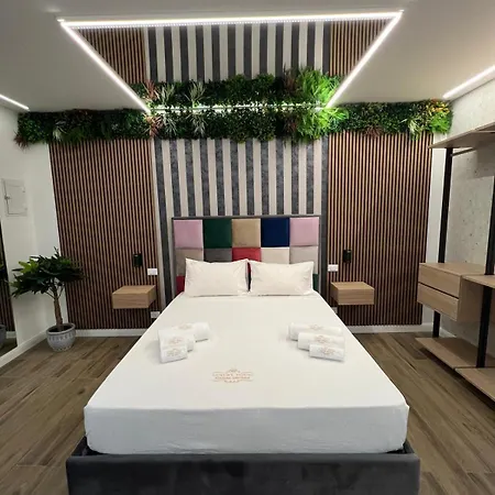 Luxury Centro Storico Apartment *